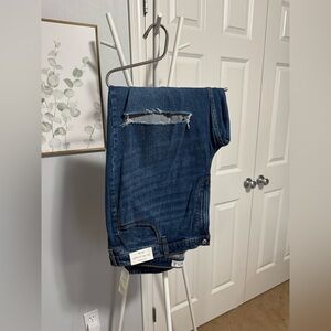 NWT ABERCROMBIE 90’S STRAIGHT JEANS